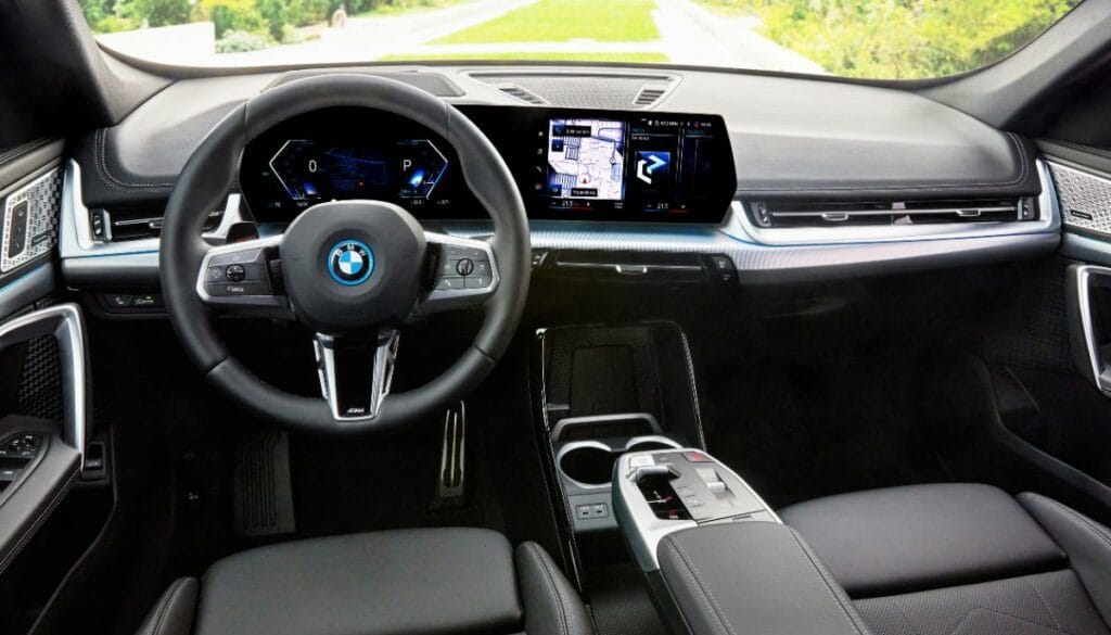 लॉन्च हुई BMW iX1 बस एक चार्ज में 440km की रेंज, गजब के फीचर्स और पॉवर के साथ, बस इतनी कीमत पर
