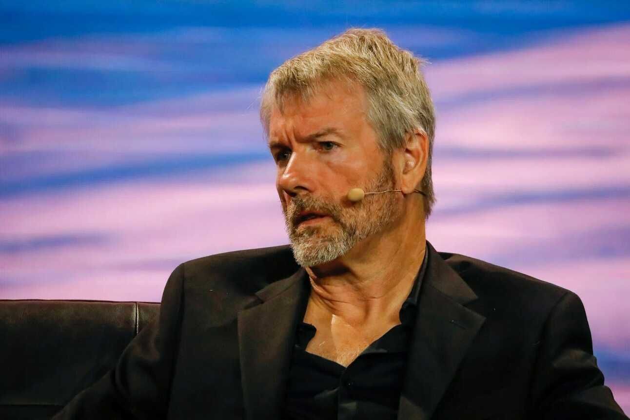 MicroStrategy's Michael Saylor Drops CEO Role After $1 Billion Loss (MSTR, BTC) - Bloomberg
