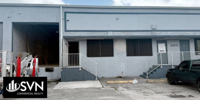 small bay for lease in Hialeah, FL