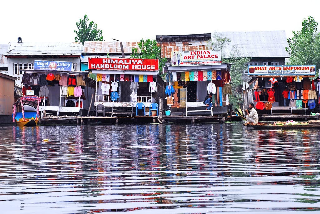 Floating Market kashmir