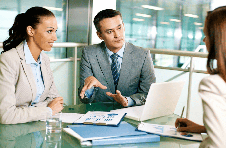 How BFSI Companies Use Grievance Redressal Systems Effectively in India