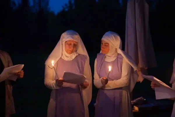Sisters-of-the-Valley-nuns-600x400