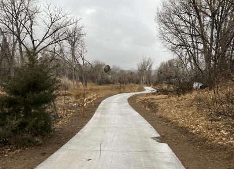 Sinton Trail between Holland Park Blvd and North Chestnut St