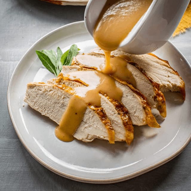 Perfect Homemade Turkey Gravy for Thanksgiving