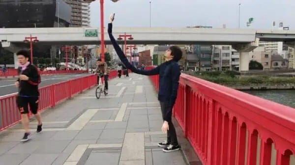 600x337xselfie-arm7-600x337_jpg_pagespeed_ic_1Hwz4-go0o