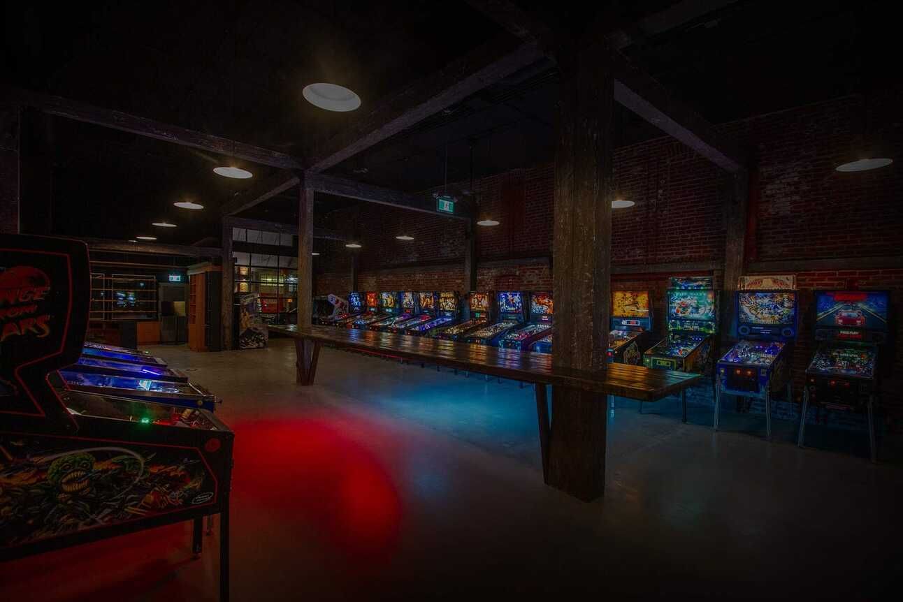 Pinhalla Pinball & Pizzeria - 516 Fisgard St, Victoria BC