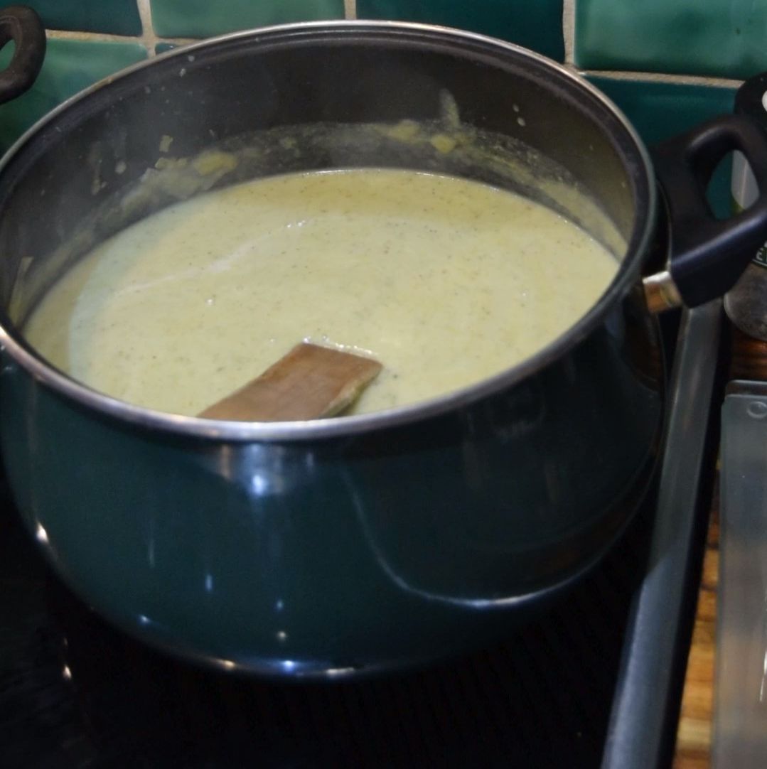 🍲 Roasted broccoli soup