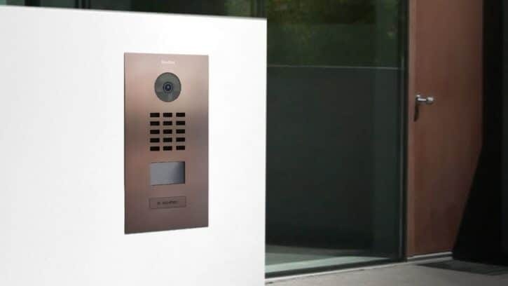 DoorBird D1101V videophone close-up