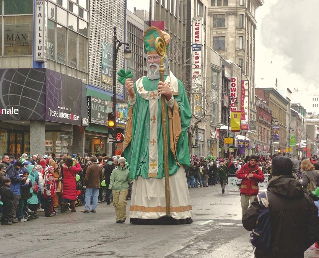 Bonne Saint-Patrick ☘️ Souvenir du défilé de la Saint Patrick à Montréal. 