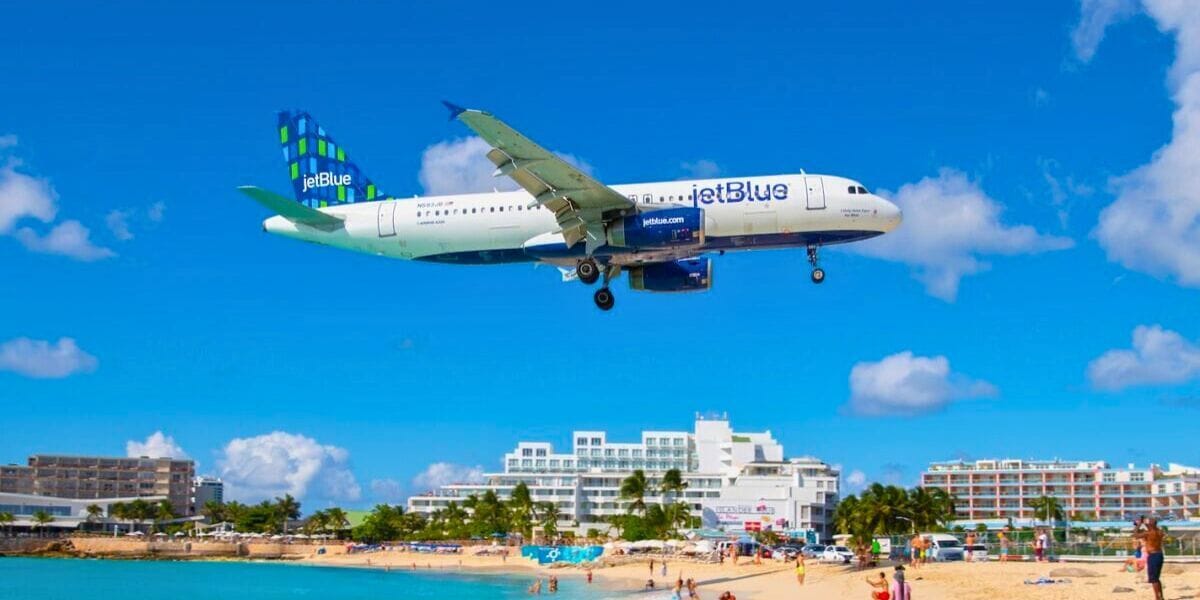 JetBlue airplane flying