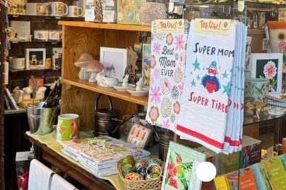 Poor Richard's Books & Gifts