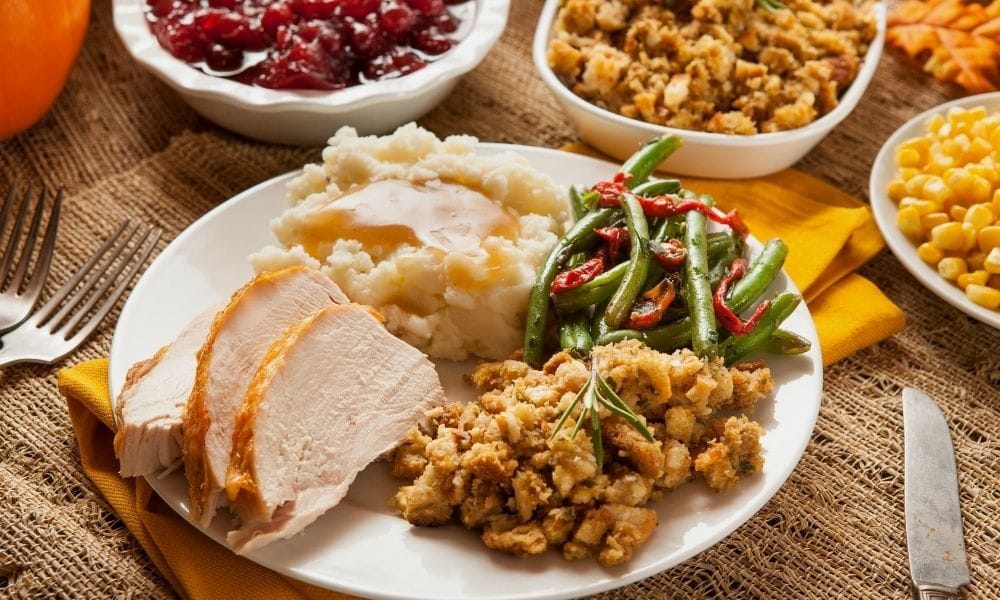 a plate of thanksgiving food