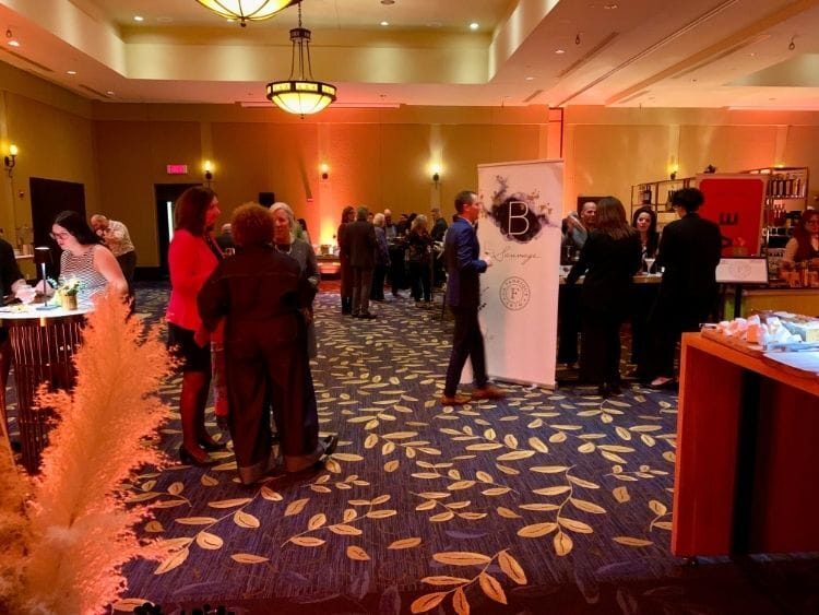 Chateau Montebello Outaouais room