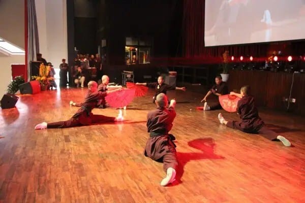 kung-fu-nuns5-600x400