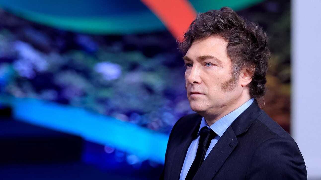 Argentina's President Milei faces impeachment calls after promoting cryptocurrency | CNN
