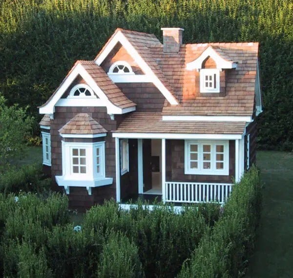 La-Petite-Maison-playhouses3-600x569