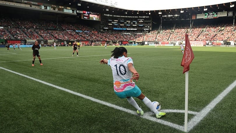 Kenza Dali #10 of San Diego Wave FC takes a corner kick during the quarterfinal match between Portland Thorns and San Diego Wave