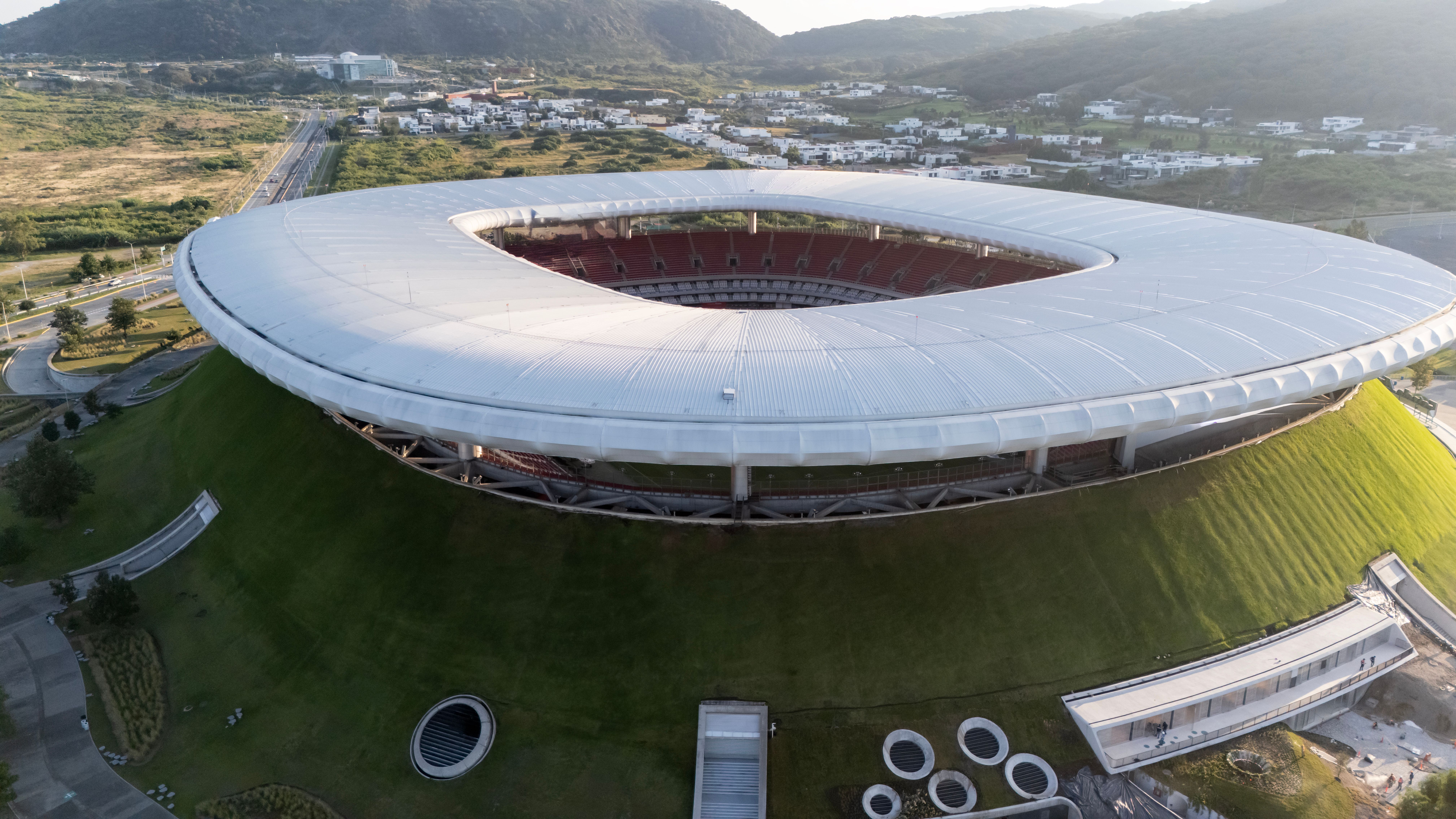 The Chivas Stadium, known as Akron Stadium, is one of the sports venues selected for the 2026 World Cup between Mexico, the United States, and Canada. It is located in the municipality of Zapopan, west of the Guadalajara metropolitan area in Jalisco, Mex.