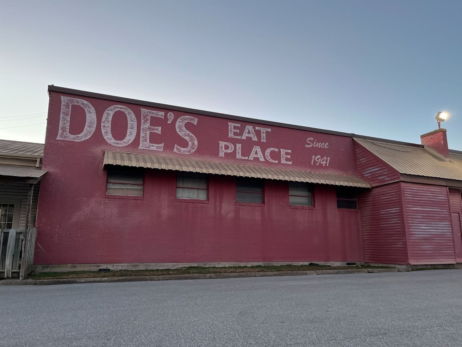 Doe's Eat Place Closes after 20+ Years of Steaks, Memories and Celebrities