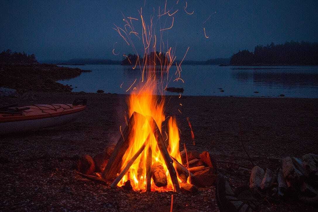 Primer: How To Start A Campfire | HiConsumption