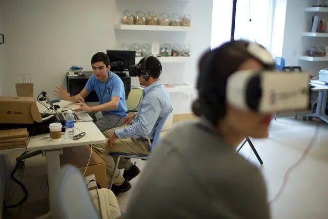 people-using-VR