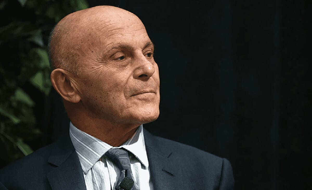 Eugene Fama and The Efficient Market Hypothesis. | by Dimitrios Gourtzilidis | DataDrivenInvestor