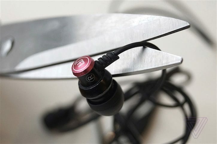 truewireless chisel headphones