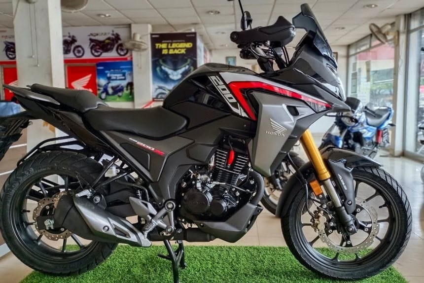 अपडेटेड 2023 Honda CB200X सबसे सस्ती एडवेंचर बाइक में शामिल, मिलता है एडवेंचर के लिए ये खास फीचर्स