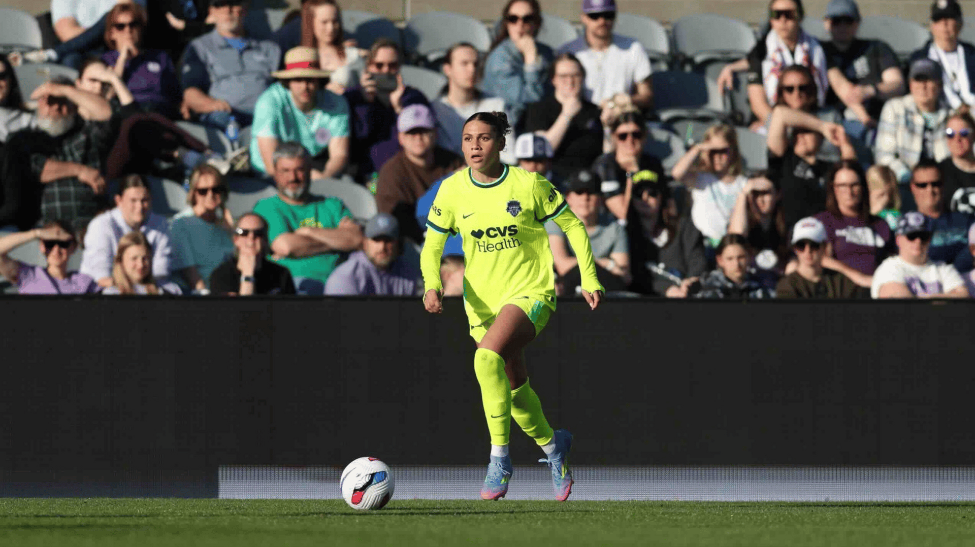 Washington Spirit forward Trinity Rodman (2) dribbles the ball during the second half against Racing Louisville FC