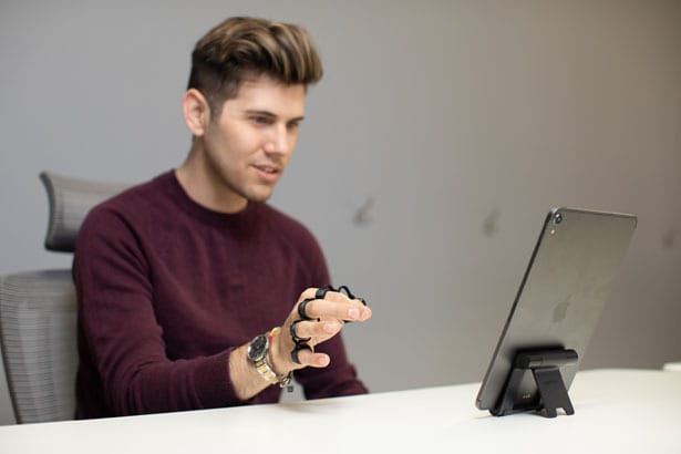 Tap Strap 2 - Portable keyboard and mouse with AirMouse 1 function