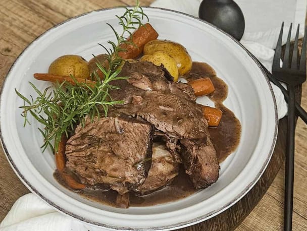 Tender Red Wine Braised Beef Chuck Roast