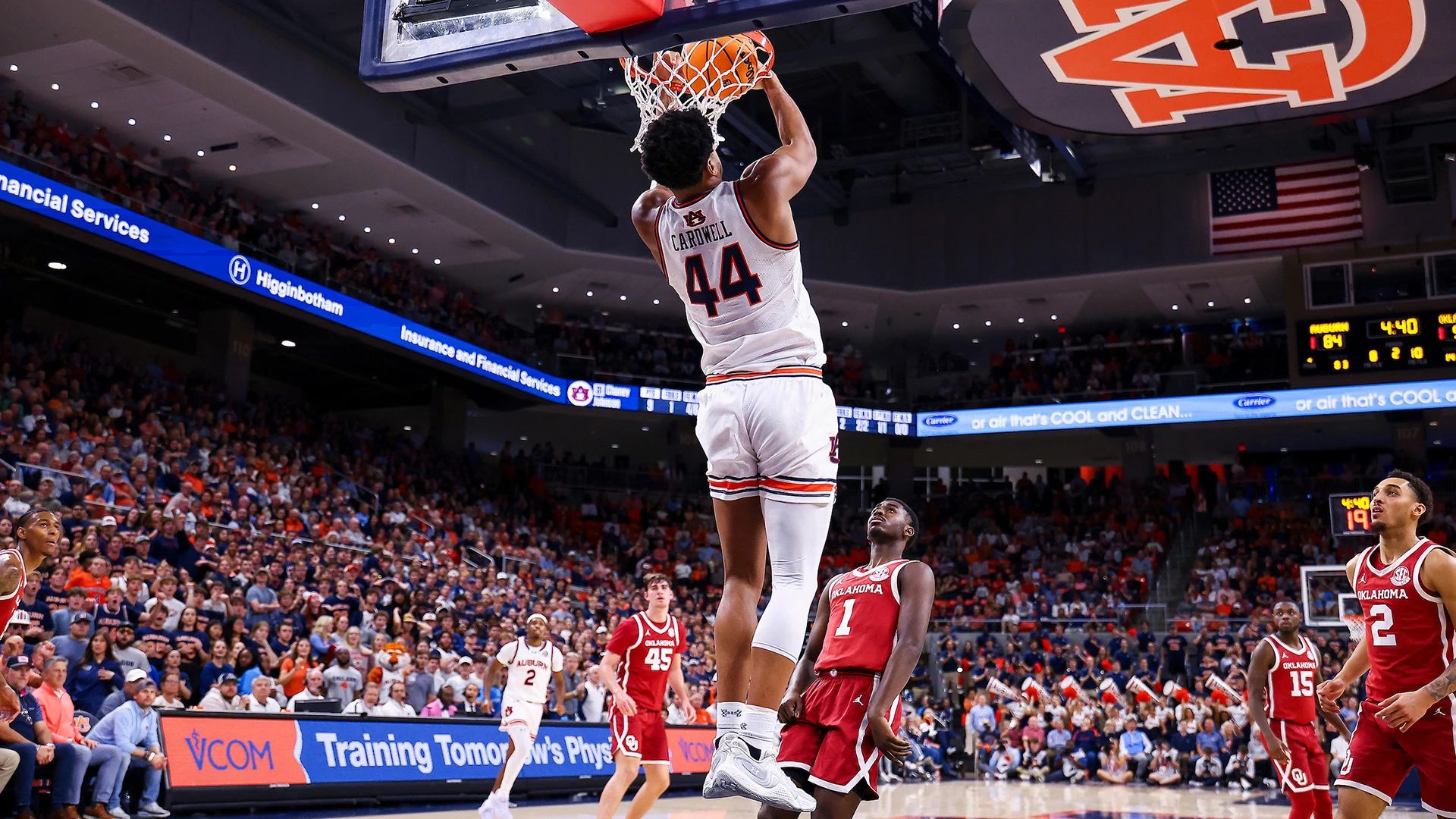 Dylan Cardwell reverse dunk