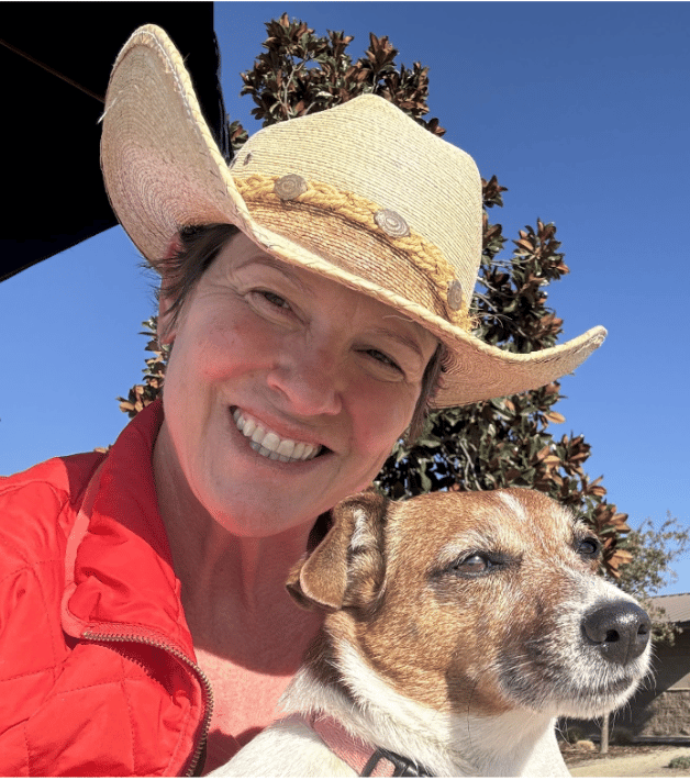 Woman with Jack Russell Terrieri