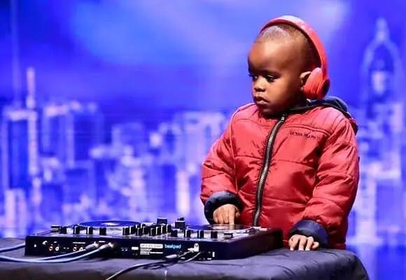 dj-arch-jr