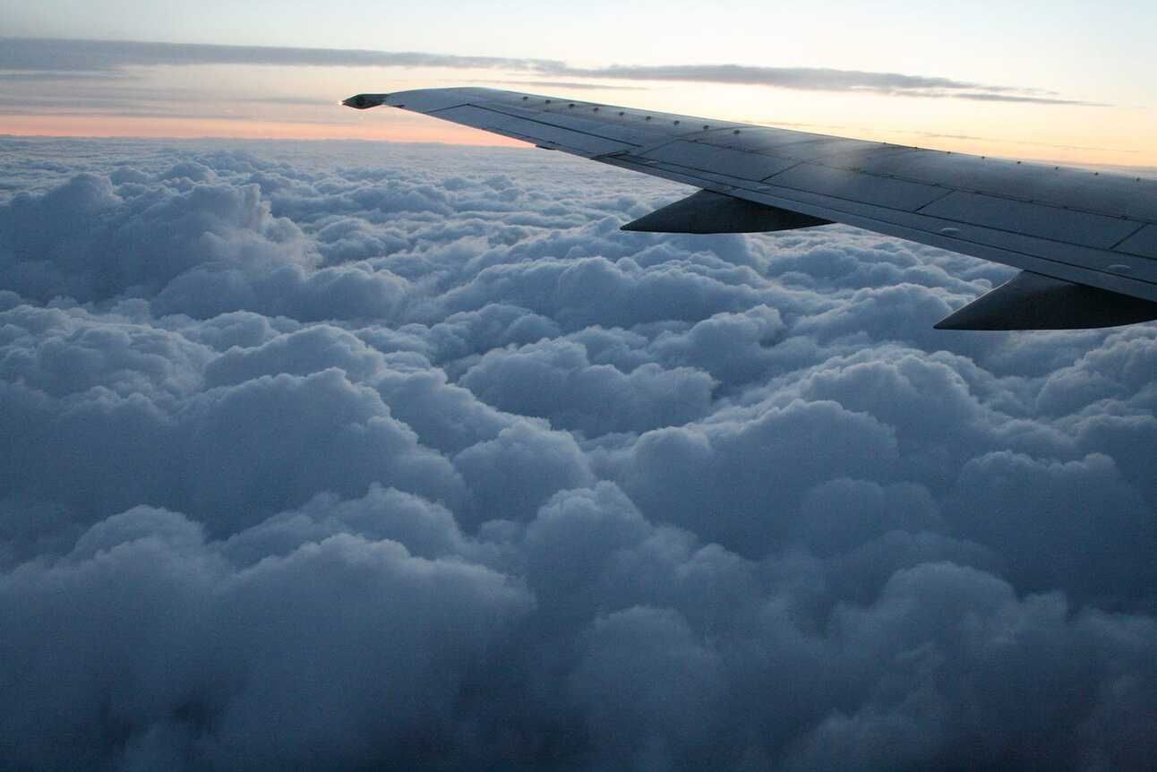 File:Clouds from aircraft.jpg - Wikipedia