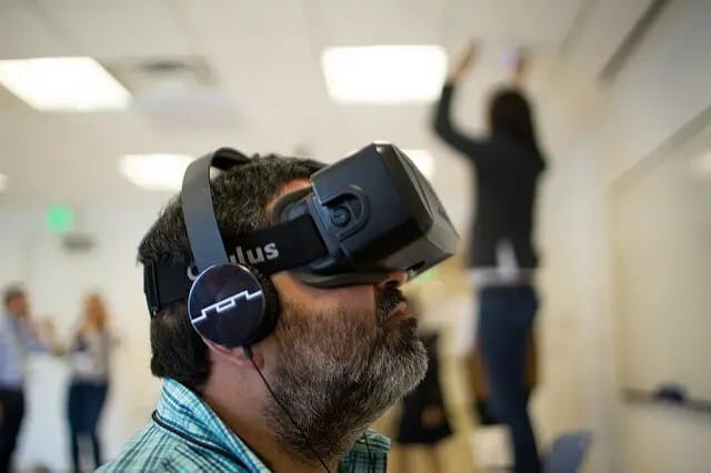 using-VR