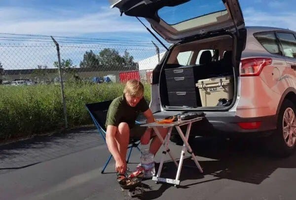 living-out-of-a-car-600x406
