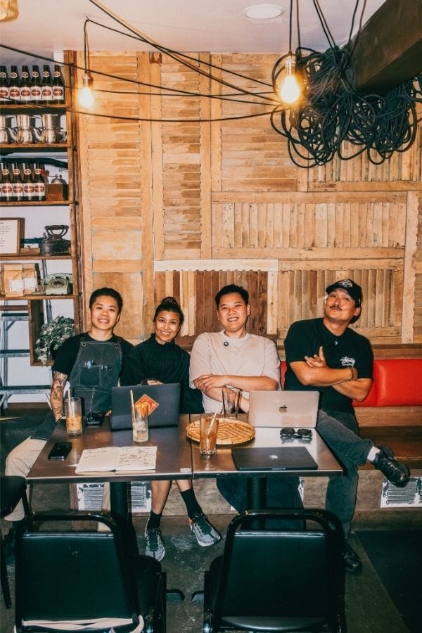 Feast & Friends: DD Mau