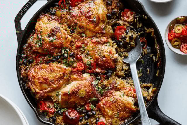 Skillet chicken with black beans and rice