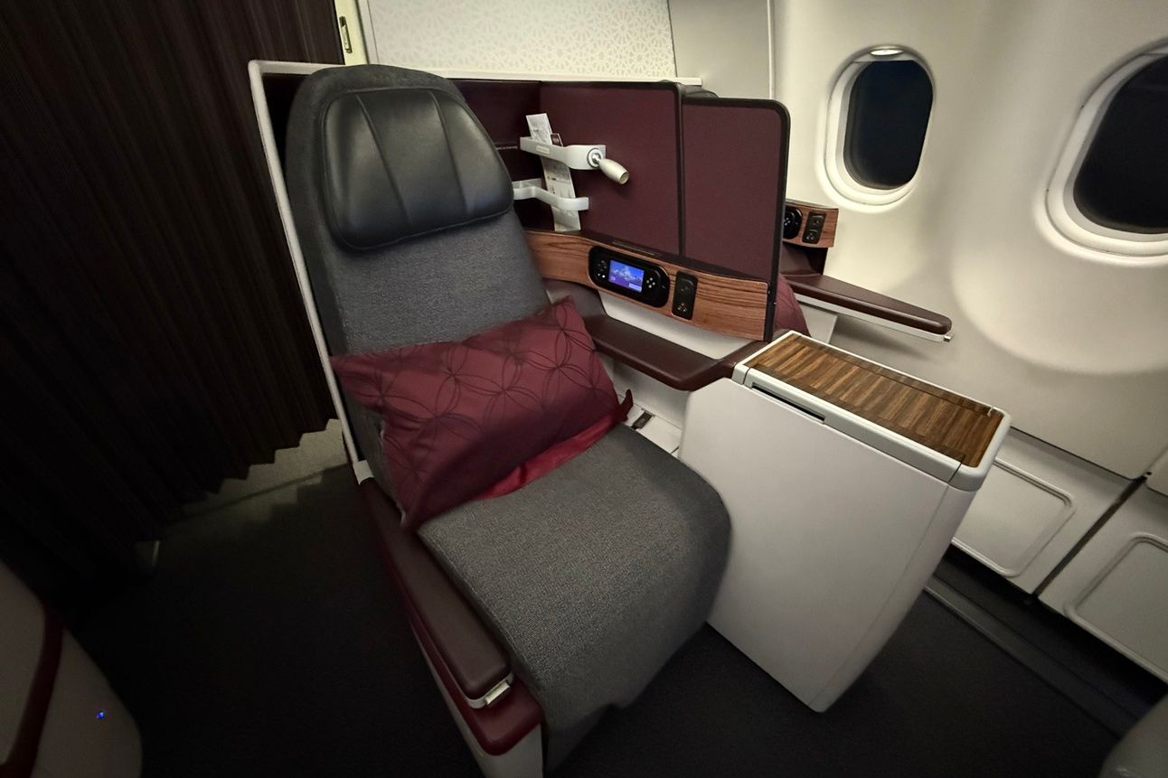 Qatar business-class seat
