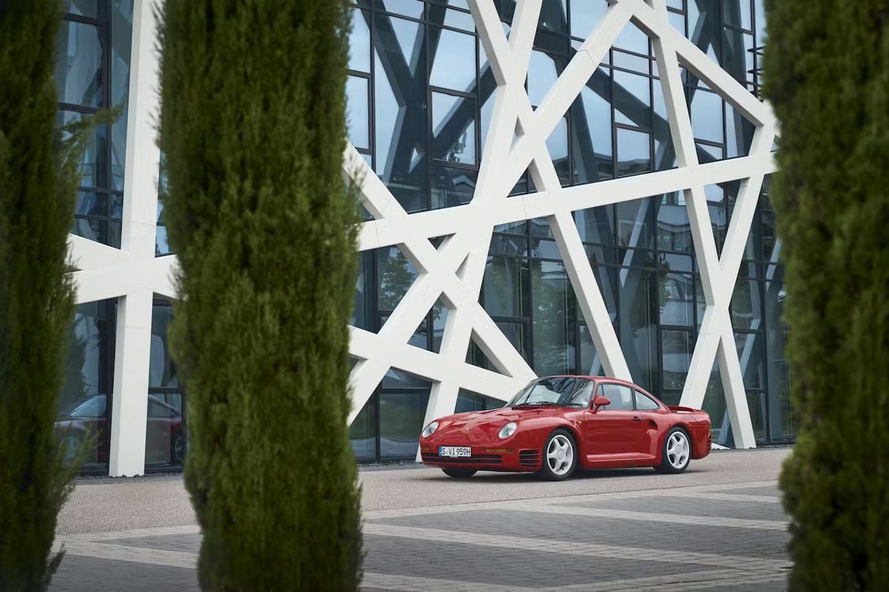 Porsche 959 via Porsche