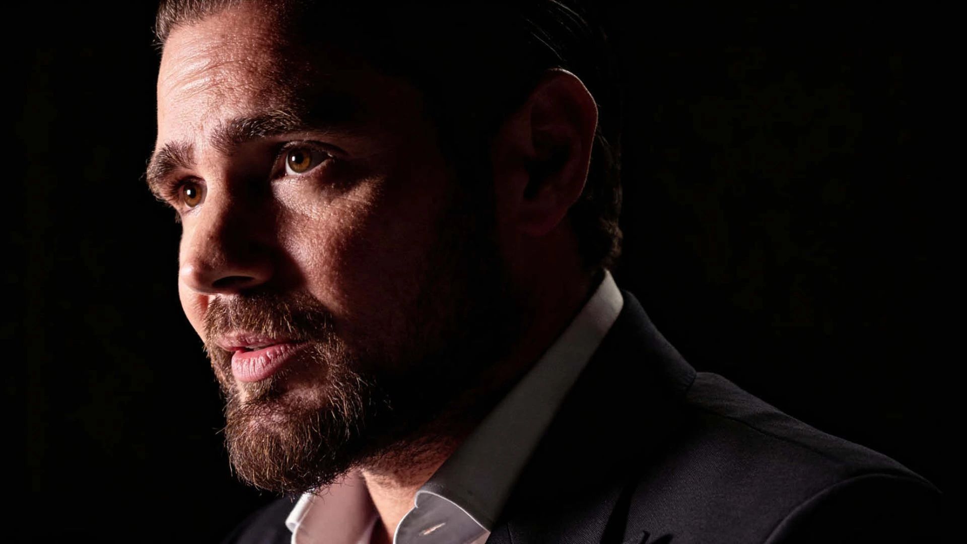 ☕ “Quebrar os dentes. Num assalto”