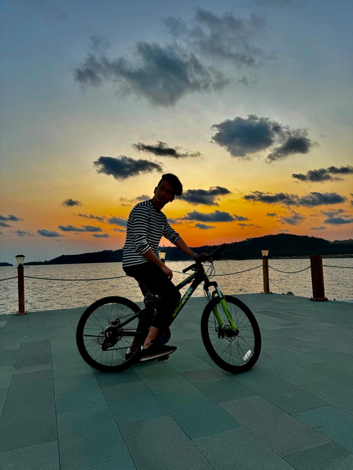 Afternoon at Bay of Lights, Sihanoukville