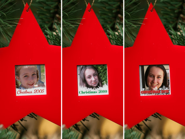 Jolly connected Christmas decoration