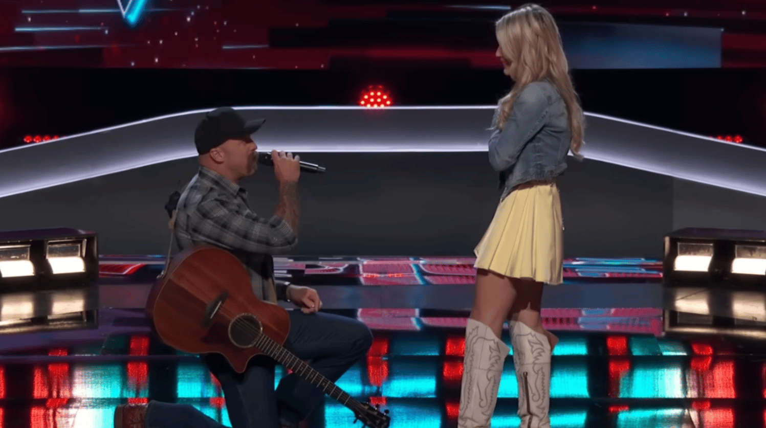 Jacob Ryan Gustafson proposing to his girlfriend on "The Voice" stage