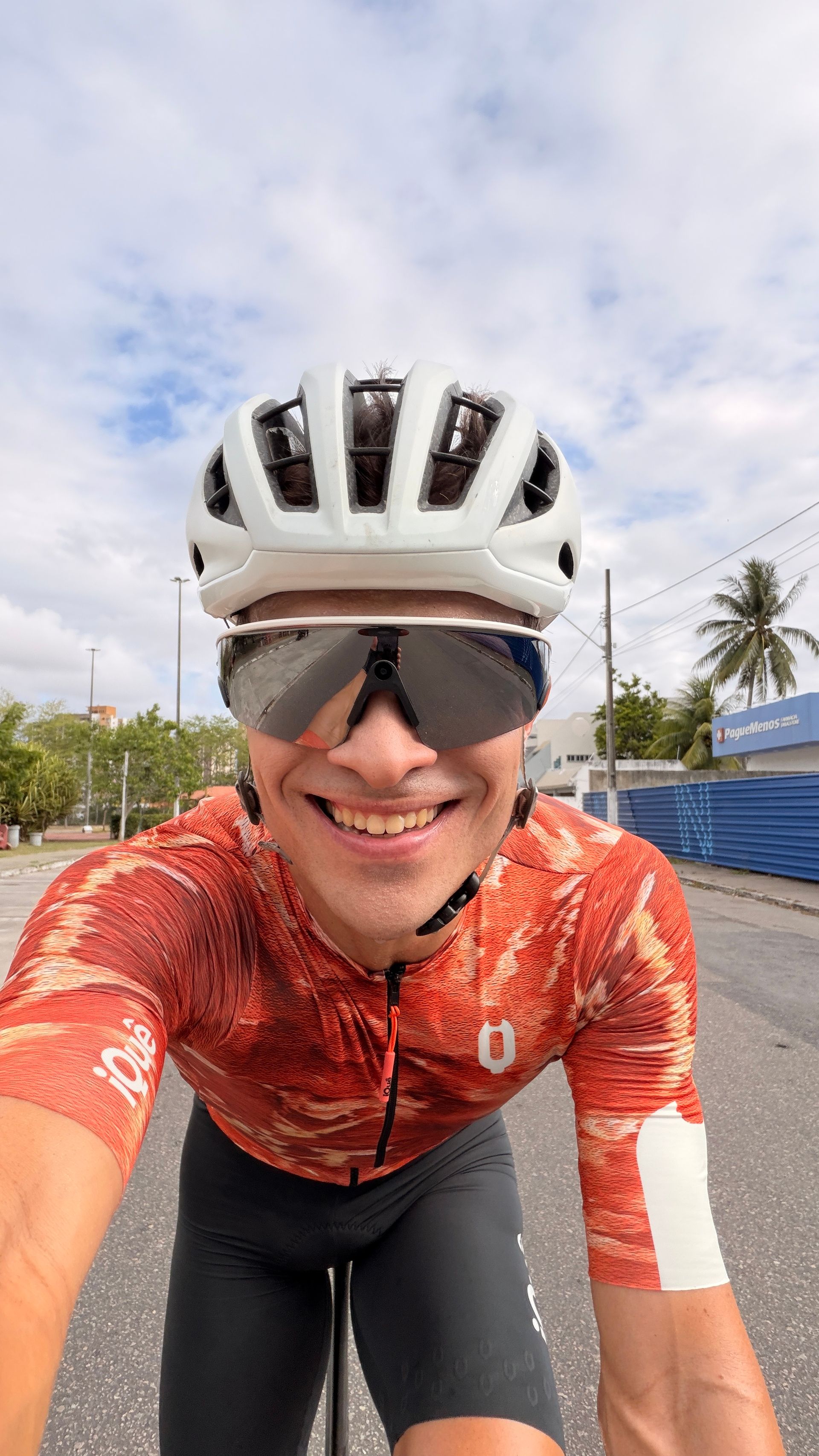 pedalando com os óculos