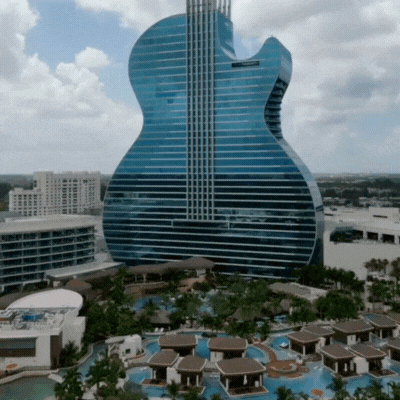 Hard Rock guitar hotel