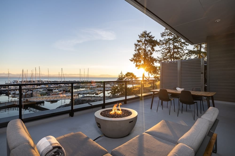 FAIRWINDS RESIDENCES