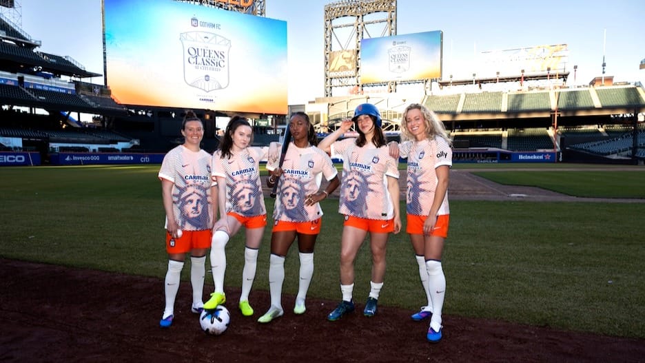 Savannah McCaskill, Rose Lavelle, Jaedyn Shaw, Lilly Reale, and Jaelin Howell all pose in Gotham third kits on the grass at Citi Field.