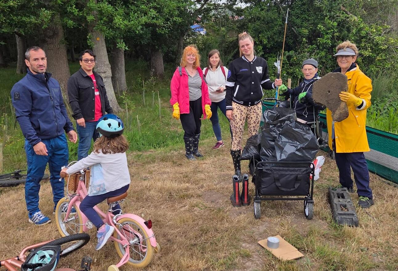 Whiteley Sustainability celebrating a successful cleanup